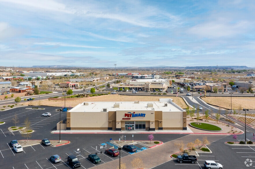 More Photos Of 7820 Enchanted Hills NE, Bernalillo Unknown For Lease