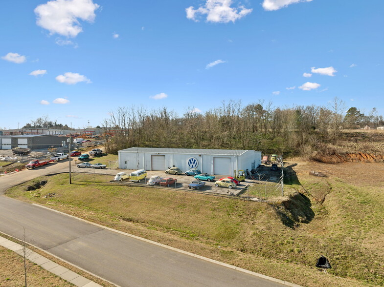 More Photos Of 2501 Precast Dr, Columbia Warehouse For Sale