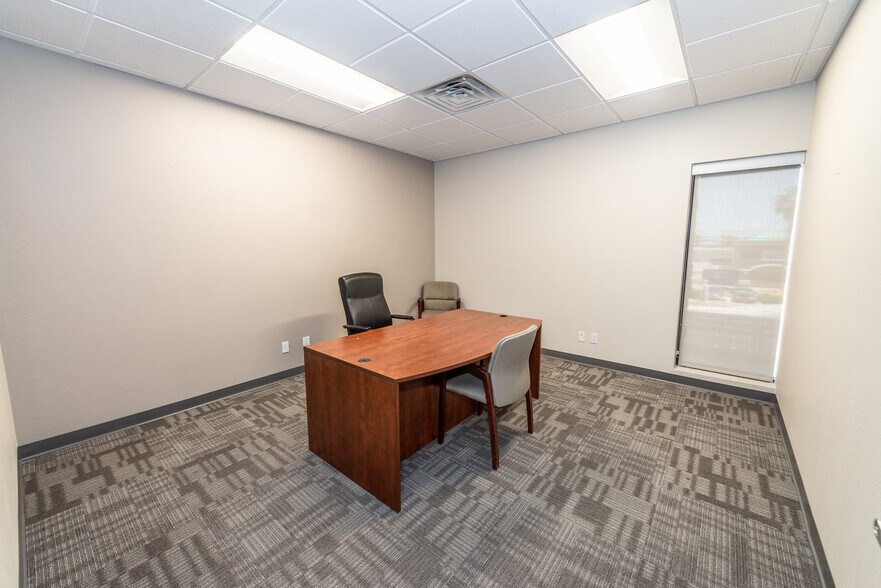More Photos Of 6345 S Pecos Rd, Las Vegas Office For Lease