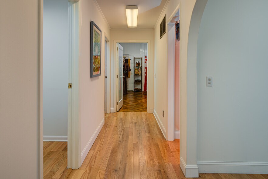 More Photos Of 5 Erie Blvd, Canajoharie Storefront For Sale