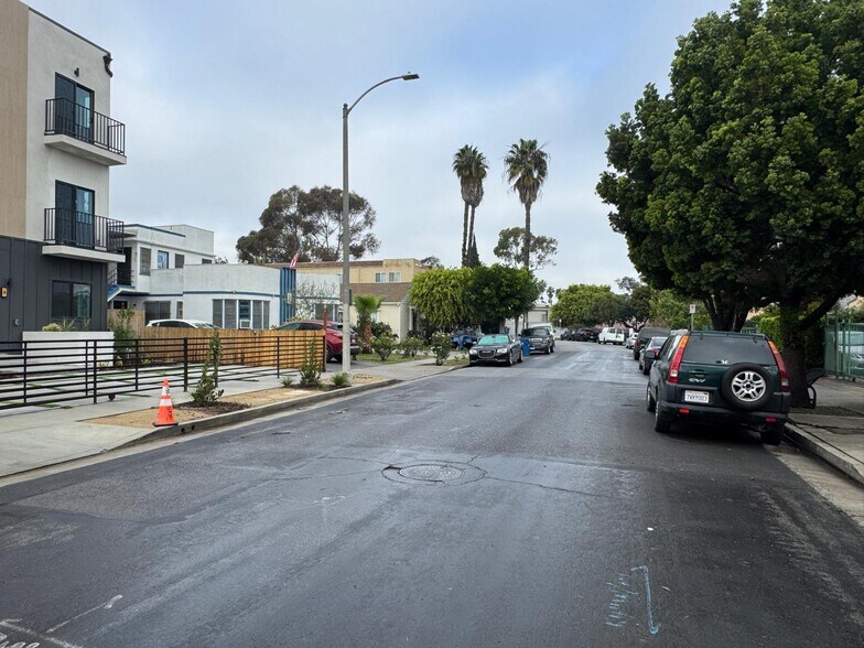 More Photos Of 2629 S Garth Ave, Los Angeles Multifamily For Sale
