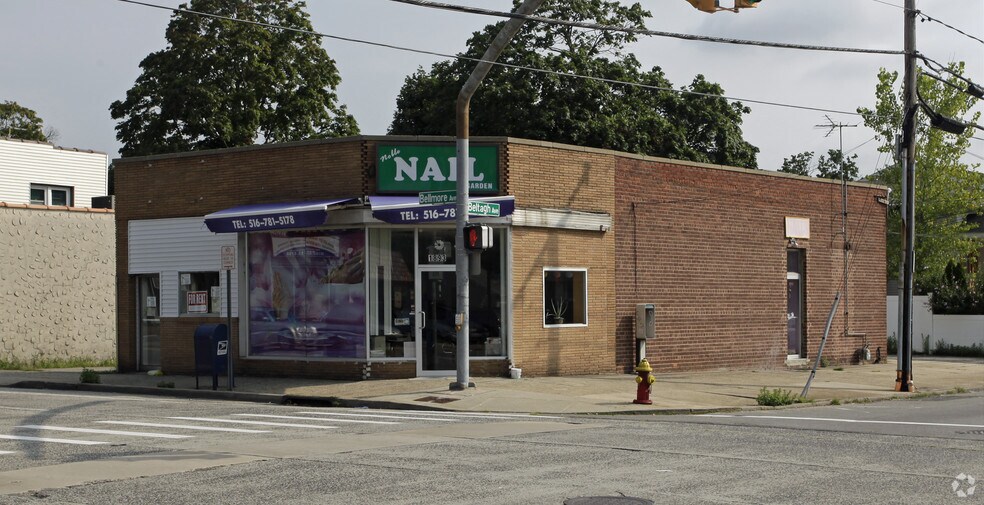 Primary Photo Of 1893 Bellmore Ave, North Bellmore Freestanding For Sale