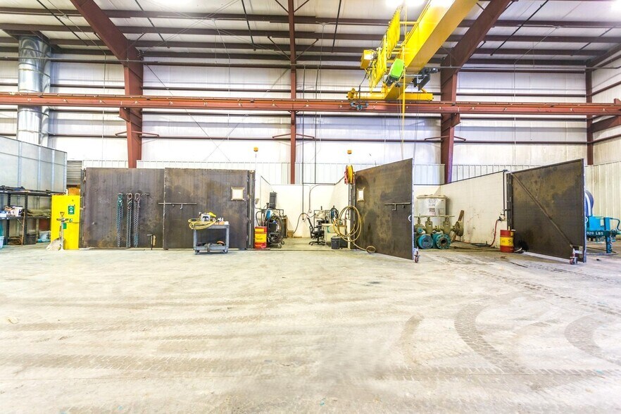 More Photos Of 8560 Delta Dr, Casper Warehouse For Lease