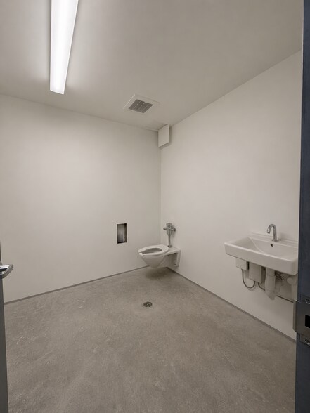 More Photos Of 55 JORDAN Ave, Jersey City Apartments For Lease