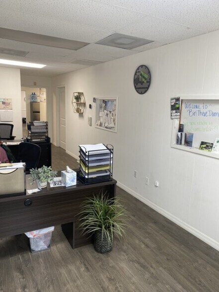 More Photos Of 4201 114th Ter N Pinellas Park, Clearwater Manufacturing For Sale