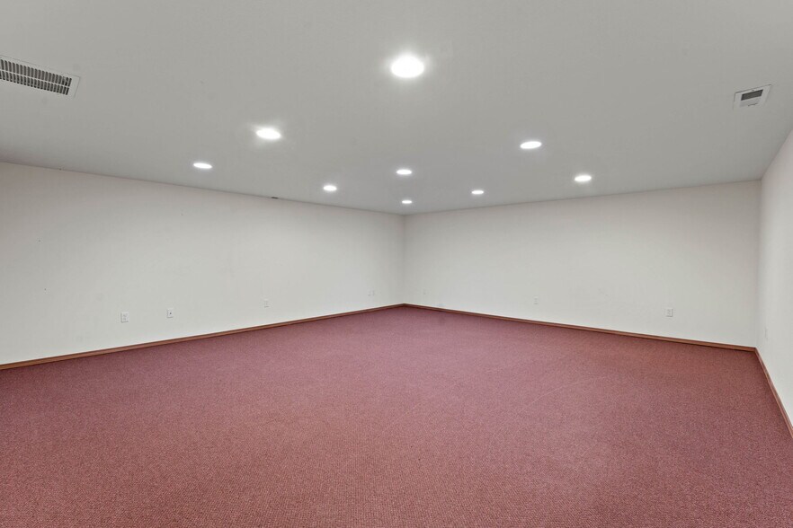 More Photos Of 13315 W 13th Ave, Airway Heights Light Manufacturing For Sale