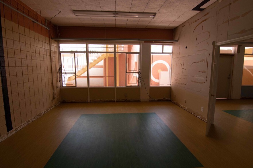 More Photos Of 1701 E Oakey Blvd, Las Vegas Religious Facility For Sale