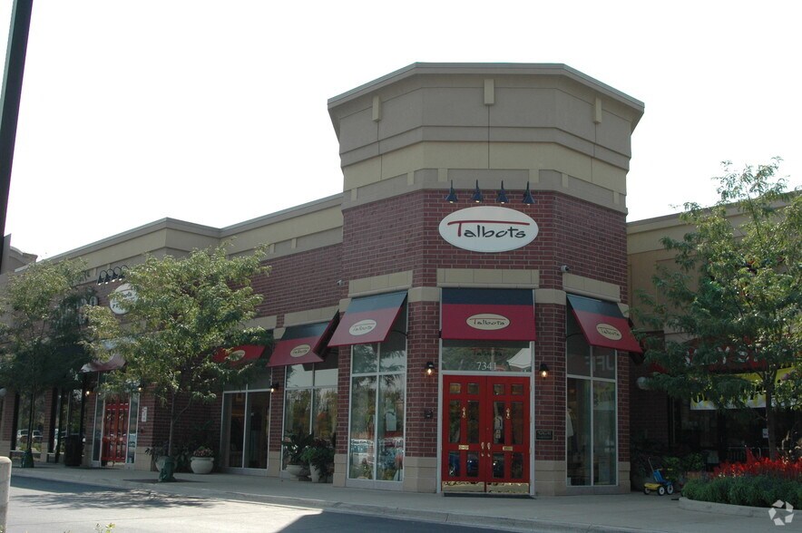 Primary Photo Of 7217-7249 Lake St, River Forest Unknown For Lease