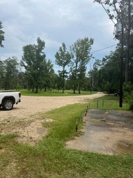 More Photos Of 20401 Perrin Ferry Rd, Springfield Sports And Entertainment For Sale