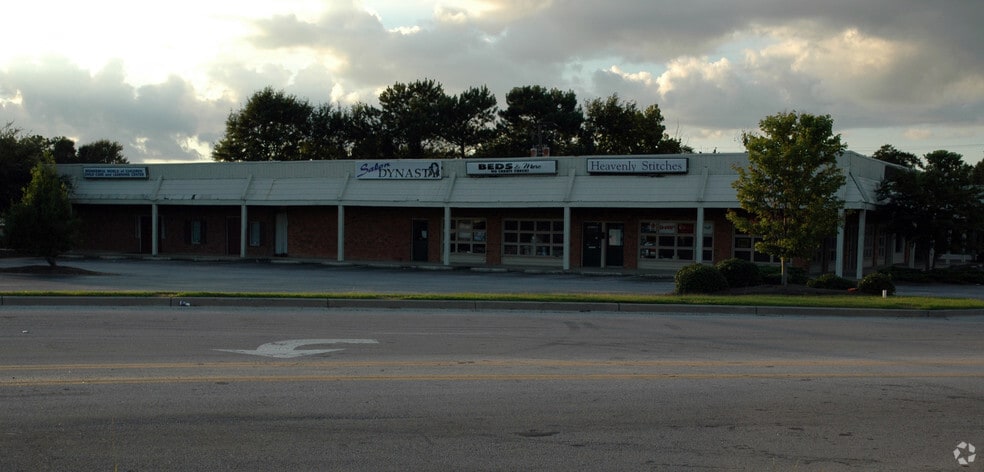 More Photos Of 3316 Ashley Phosphate Rd, North Charleston Freestanding For Lease