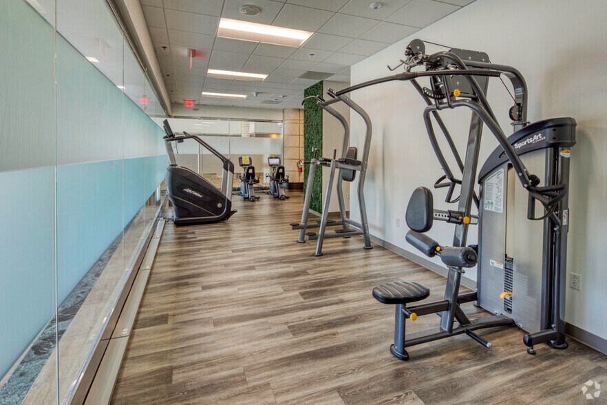 More Photos Of 200 Central Ave, Saint Petersburg Office For Lease