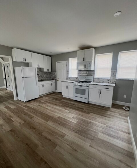 More Photos Of 202-206 Berbro Ave, Upper Darby Apartments For Sale