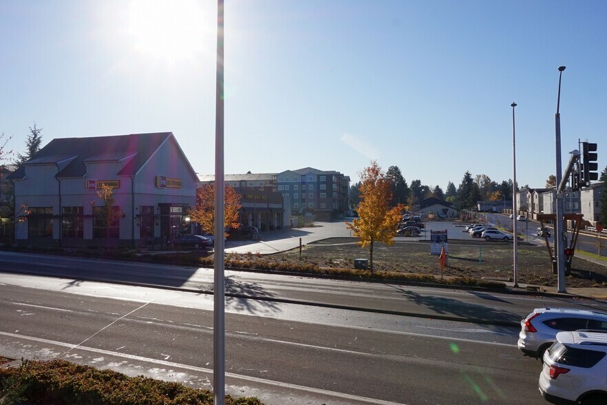 More Photos Of 16920 SE Sunnyside Rd, Happy Valley Freestanding For Lease