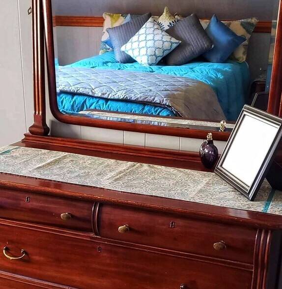 More Photos Of 71450 Highway 550, Silverton Hotel For Sale