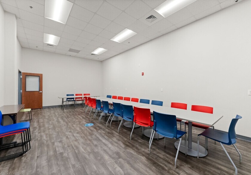 More Photos Of 116 Exmore Rd, Mooresville Office For Lease