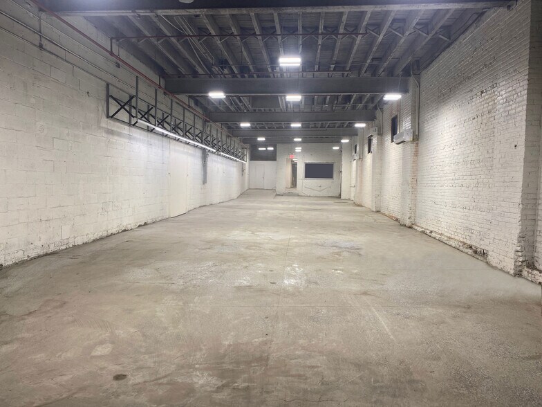 More Photos Of 180 Morgan Ave, Brooklyn Warehouse For Lease