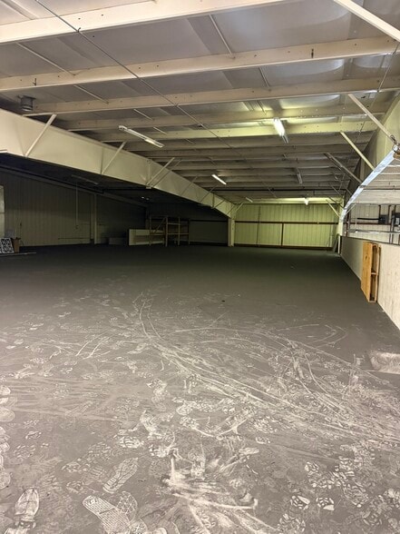 More Photos Of 150 N Walsh Dr, Casper General Retail For Sale