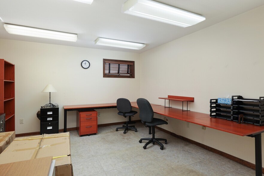 More Photos Of 1431 Raritan Rd, Clark Office For Sale