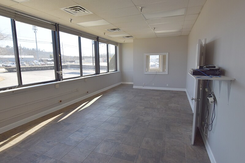More Photos Of 4301 Rossville Blvd, Chattanooga Service For Lease