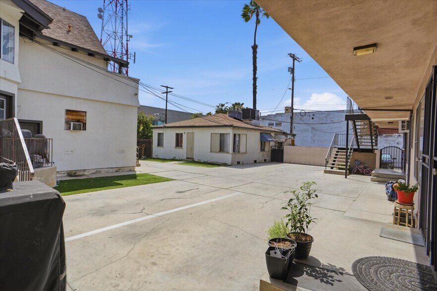 More Photos Of 117 N St Louis St, Los Angeles Multifamily For Sale