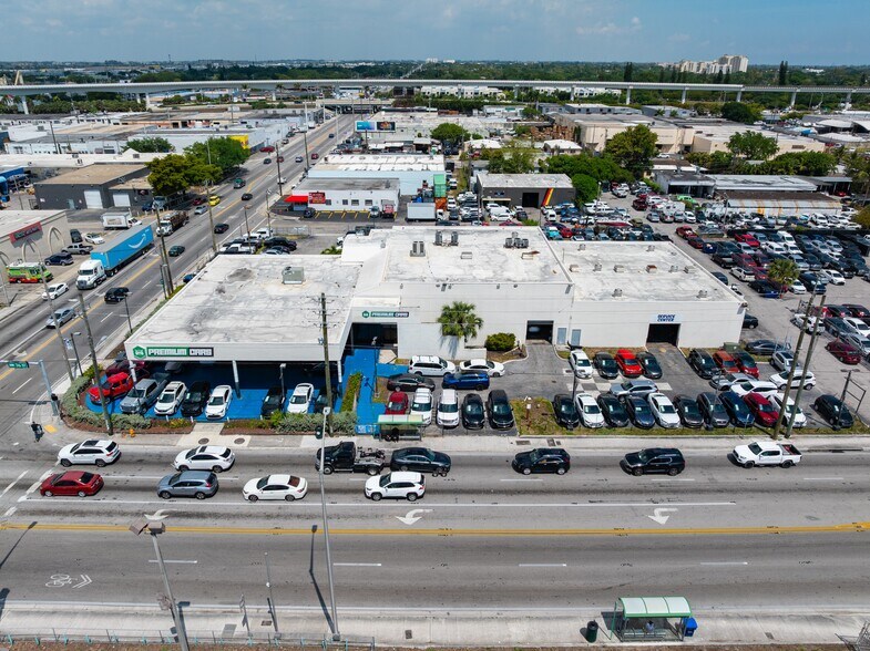 More Photos Of 3199 NW 36th St, Miami Auto Dealership For Lease