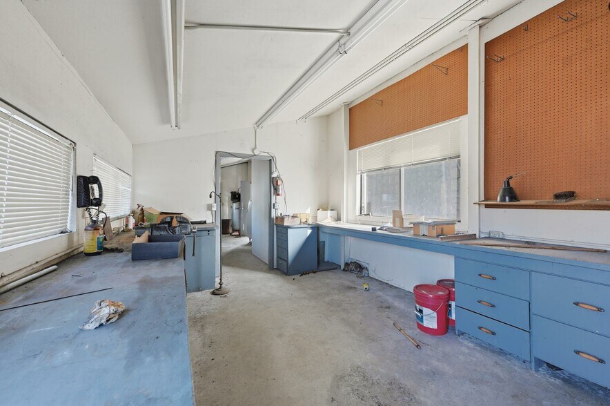 More Photos Of 3828 Railway Ave, Everett Marina For Sale