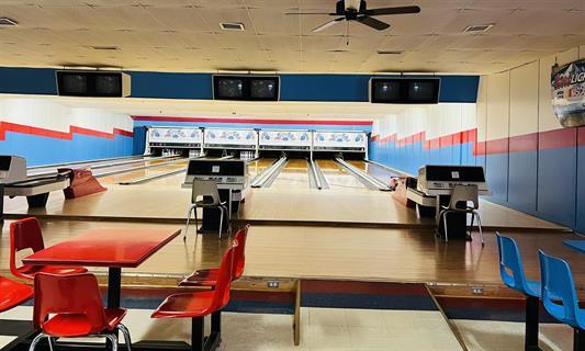 More Photos Of 131 S Thorp St, Marion Sports And Entertainment For Sale