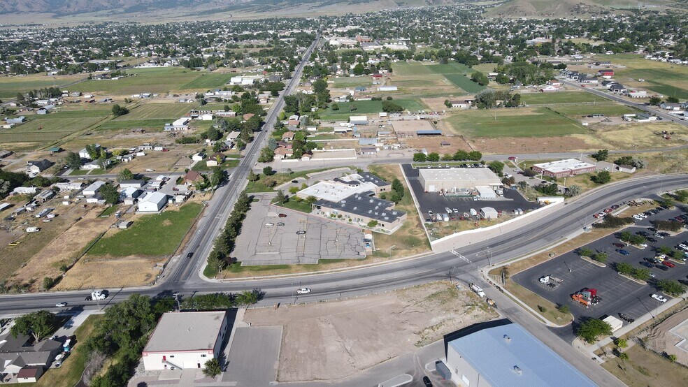 More Photos Of 60 1100 West St, Tooele Showroom For Lease