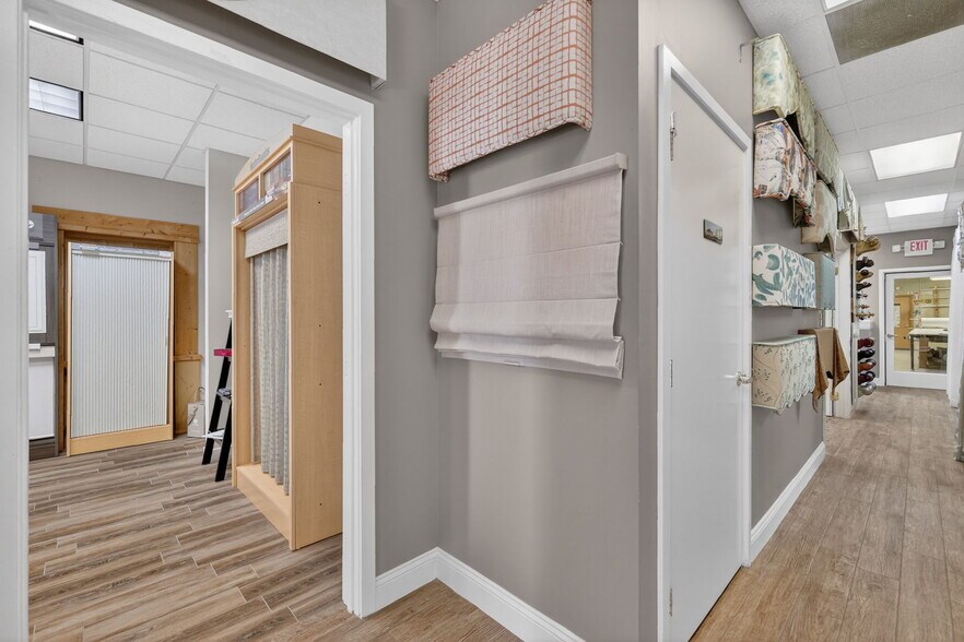 More Photos Of 103 N Main St, Wildwood Storefront For Sale