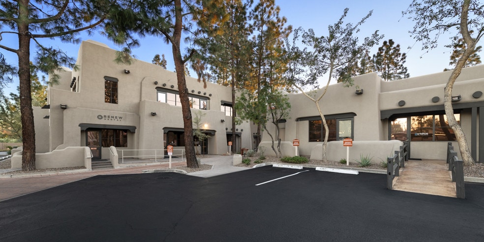 More Photos Of 301 E Bethany Home Rd, Phoenix Office For Lease