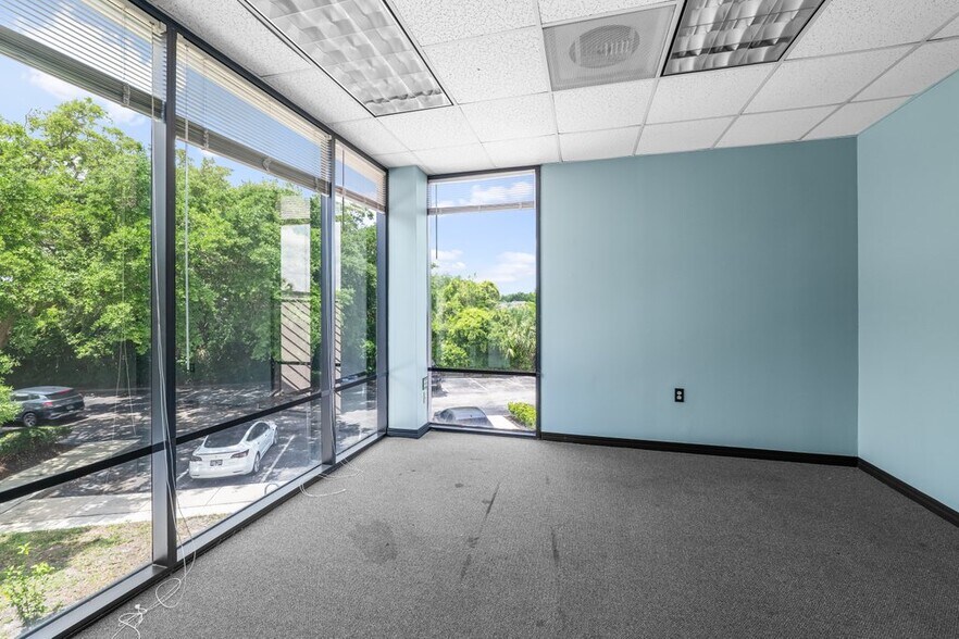 More Photos Of 9250 Cypress Green Dr, Jacksonville Medical For Lease
