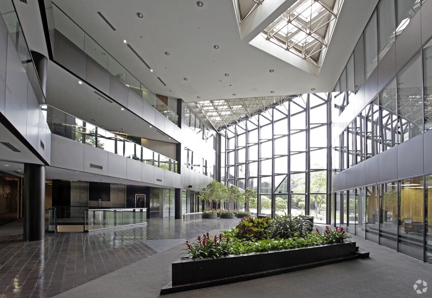 More Photos Of 16800 Greenspoint Park, Houston Office For Lease