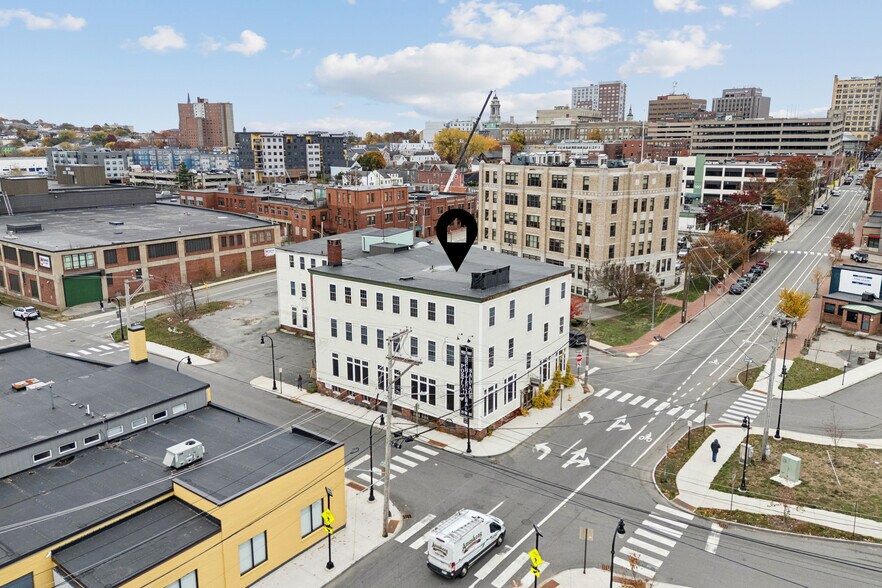 Primary Photo Of 125 Kennebec St, Portland Freestanding For Sale