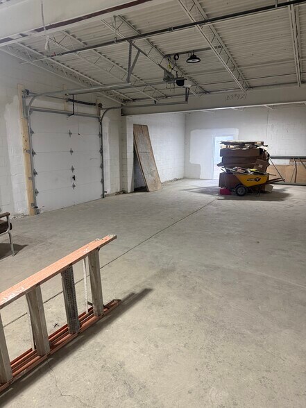 More Photos Of 240 High St, Washingtonville Warehouse For Lease