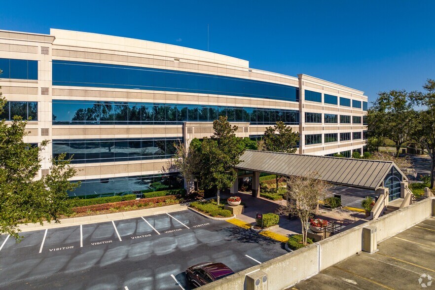 More Photos Of 12802 Tampa Oaks Blvd, Tampa Office For Lease