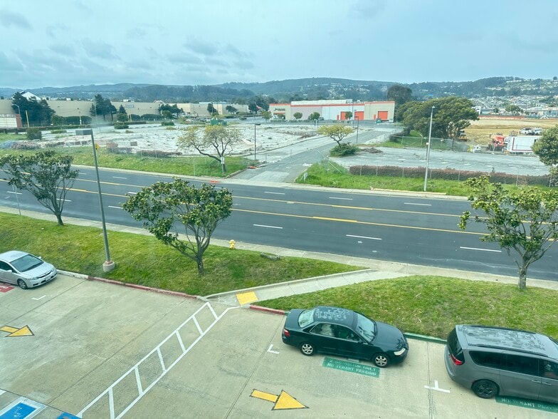 More Photos Of 1435-1475 Huntington Ave, South San Francisco Showroom For Sale