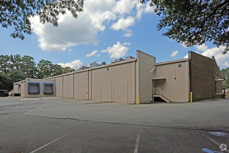 More Photos Of 9101 Leesville Rd, Raleigh General Retail For Lease