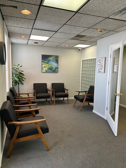 More Photos Of 225 Humphrey Rd, Greensburg Medical For Lease