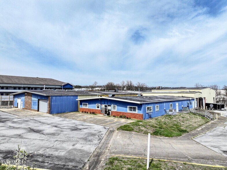 More Photos Of 965 E Andrew Johnson Hwy, Greeneville Light Distribution For Sale
