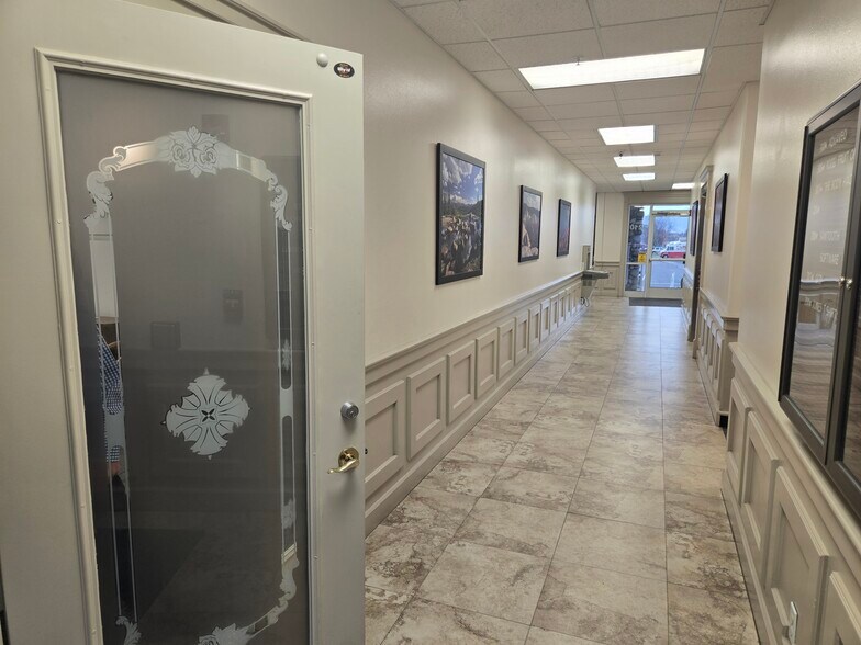 More Photos Of 3204-3210 N Canyon Rd, Provo Office For Lease