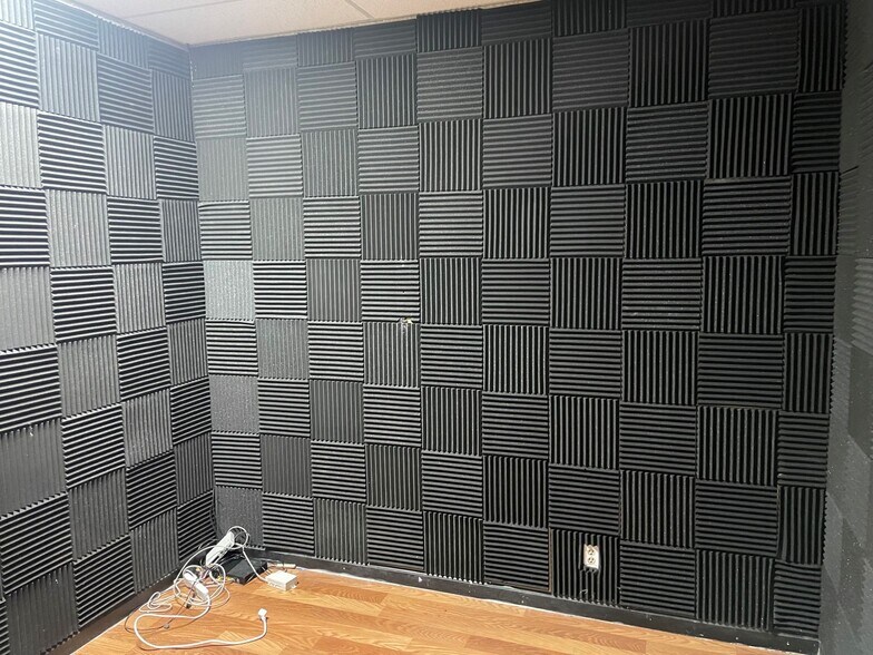More Photos Of 10258-10272 Foothill Blvd,, Lake View Terrace Storefront Retail Office For Lease