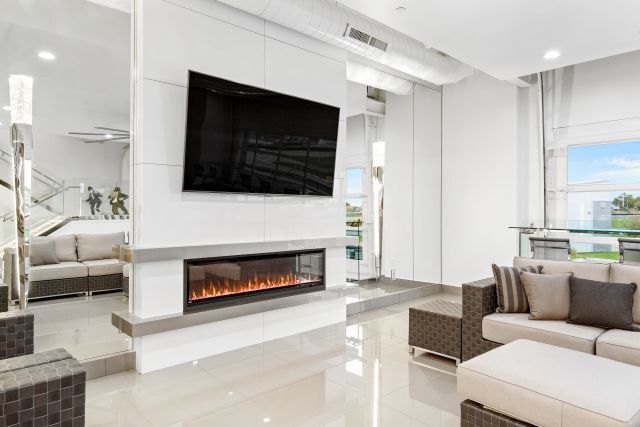 More Photos Of 142 Pit Ln, Pontiac Flex For Sale