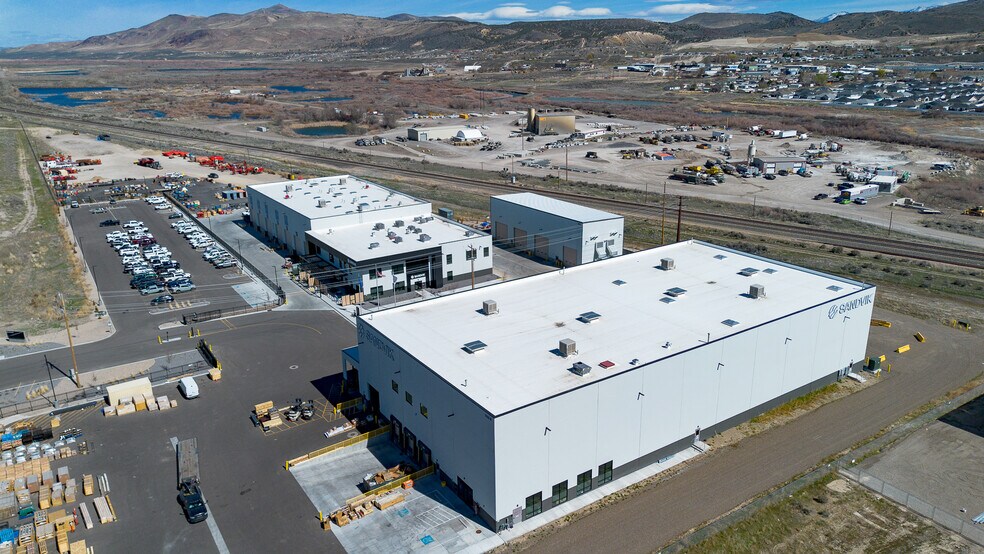 More Photos Of 1520 Silver St, Elko Manufacturing For Sale