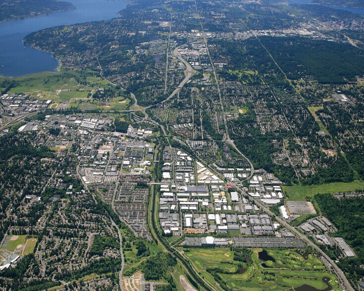 More Photos Of 9825 Willows Rd NE, Redmond Flex For Lease