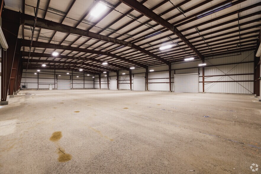 More Photos Of 9802 Lone Star Rd, San Diego Warehouse For Lease