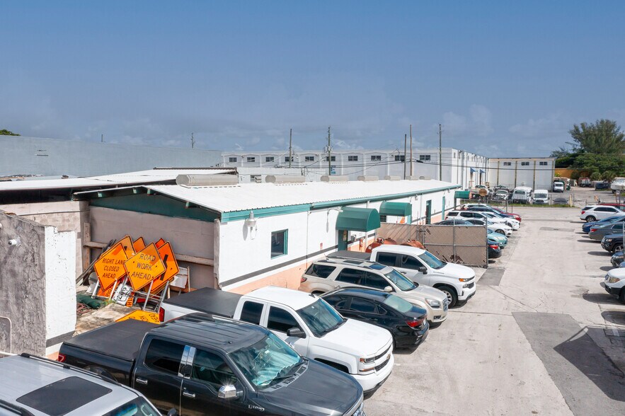 More Photos Of 9700 NW 79th Ave, Miami Office For Lease