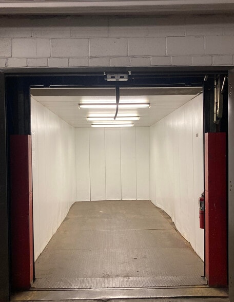 More Photos Of 529-545 Raymond Blvd, Newark Warehouse For Sale