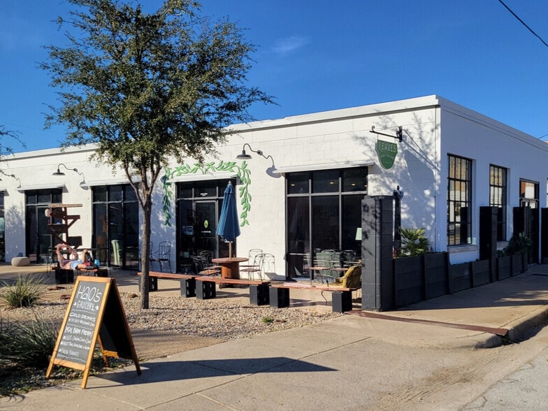 More Photos Of 120 Saint Louis Ave, Fort Worth Office For Sale