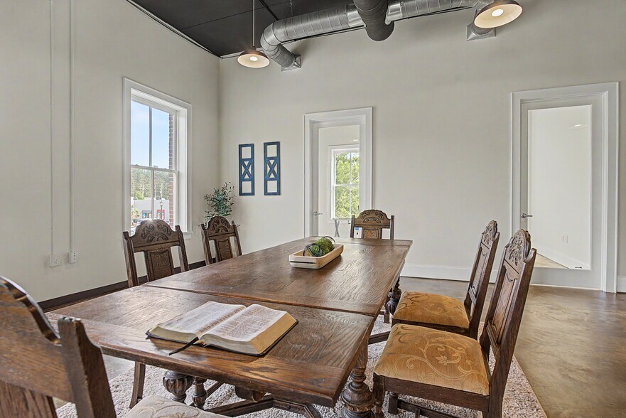 More Photos Of 1430 Capital Ave, Watkinsville Storefront Retail Office For Sale