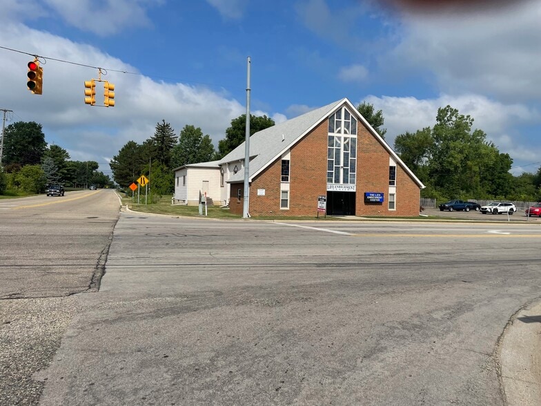 More Photos Of 2512 S Dye Rd, Flint Religious Facility For Sale